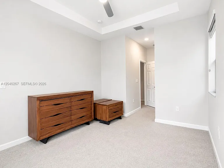 1523 SW 29th St #1523 — Photo 8