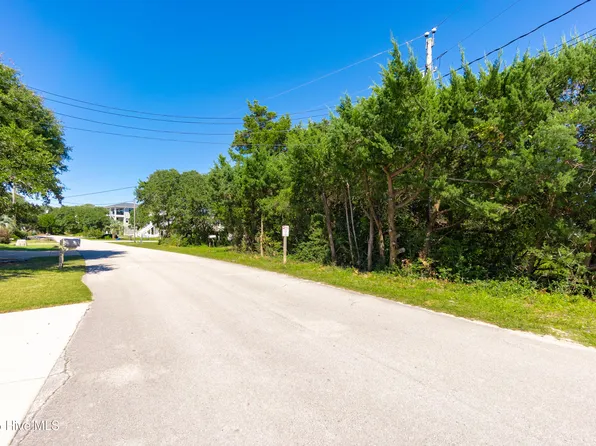 308 Channel Drive, Emerald Isle, NC 28594