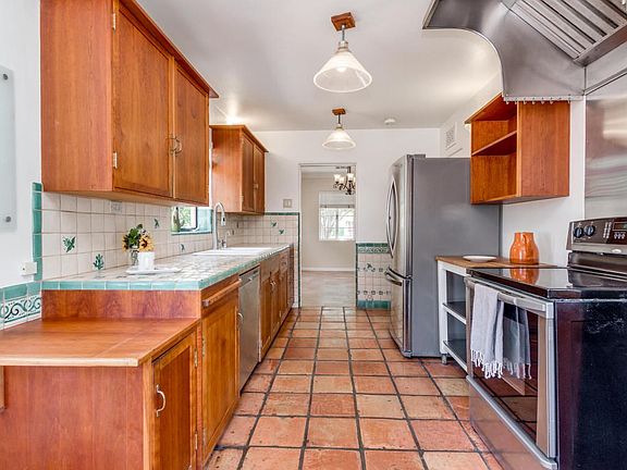 Spacious Vintage Kitchen