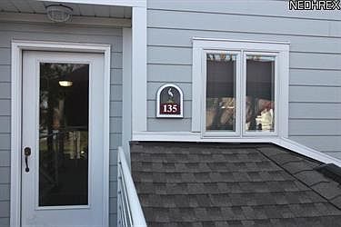 3rd image of 135 Grand Hbr