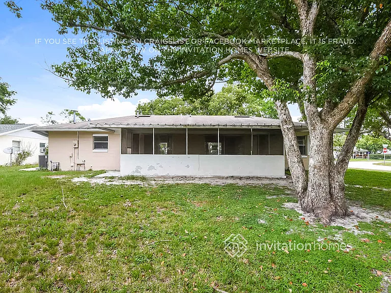 2454 Hope Ave — Photo 16
