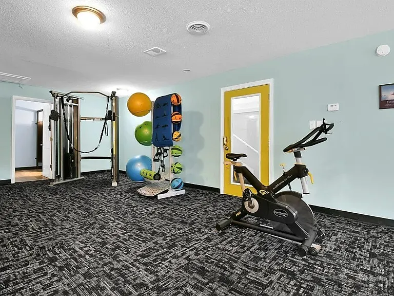 Mariners Village Apartments — Photo 10