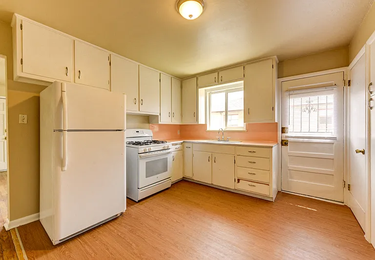 3205 Glencoe St — Photo 12