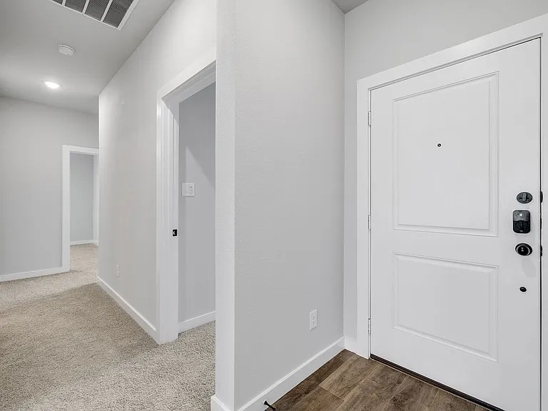 7036 Guilford Ct — Photo 11