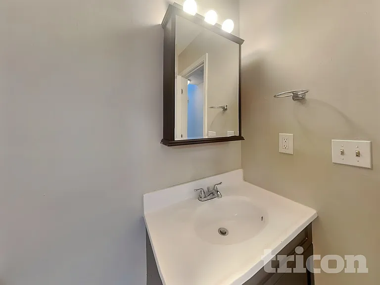 2378 Iron Horse Dr — Photo 7