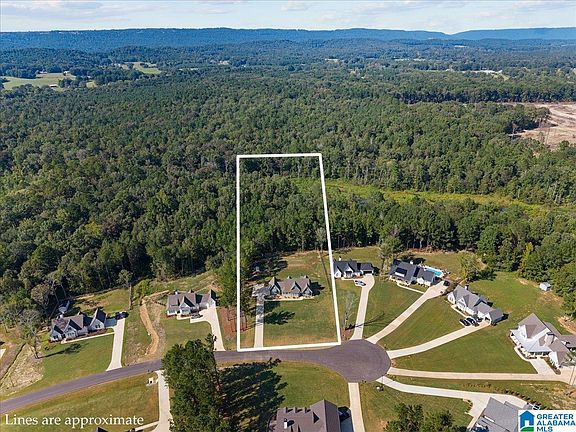 2nd image of 425 Stonewood Trl