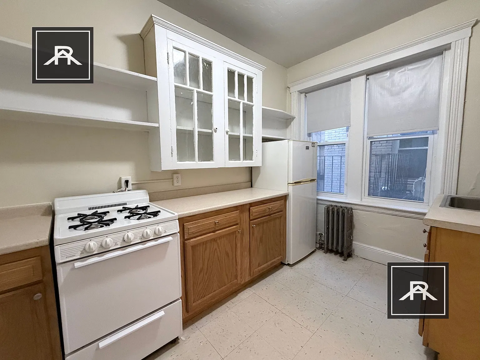 1 bed, 1.0 bath, 675 sqft, $2,145 — Photo 2