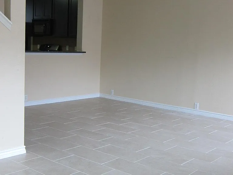29704 Sullivan Oaks Dr — Photo 8