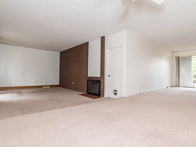 8451 E Briarwood Blvd — Photo 3