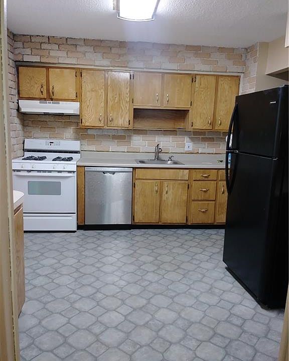 1st image of 56 Brookridge Ct