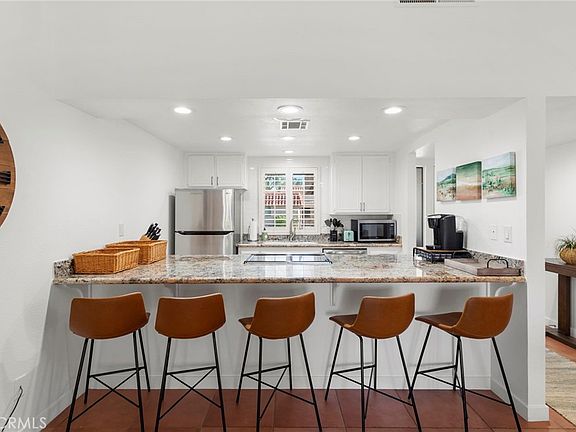3rd image of 41447 Inverness Way