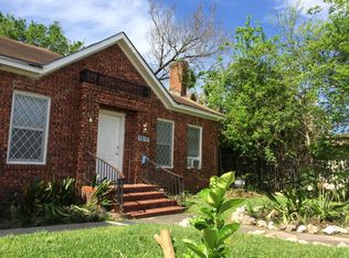 1910 Blodgett St, Houston, TX 77004