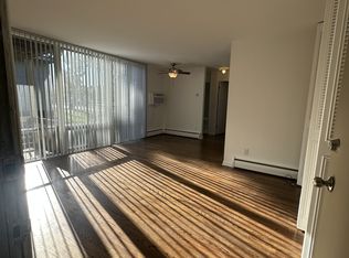 24901 Jefferson Ave APT 101, Saint Clair Shores, MI 48080