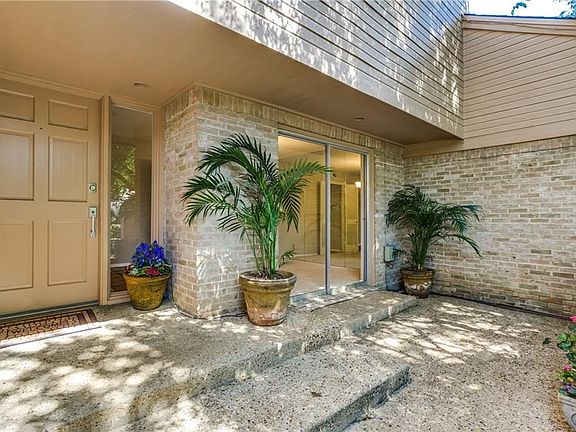 2nd image of 10423 Shadow Bend Dr