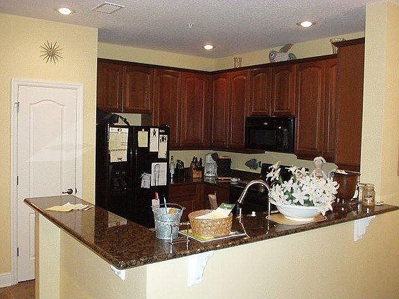 3rd image of 35 Riverview Bnd S Unit 1823