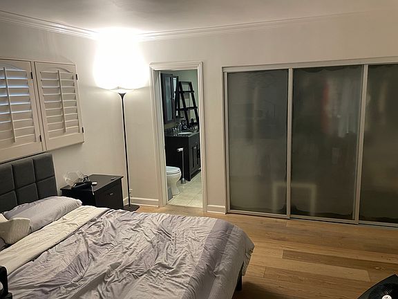 2nd image of 7560 Hollywood Blvd APT 301