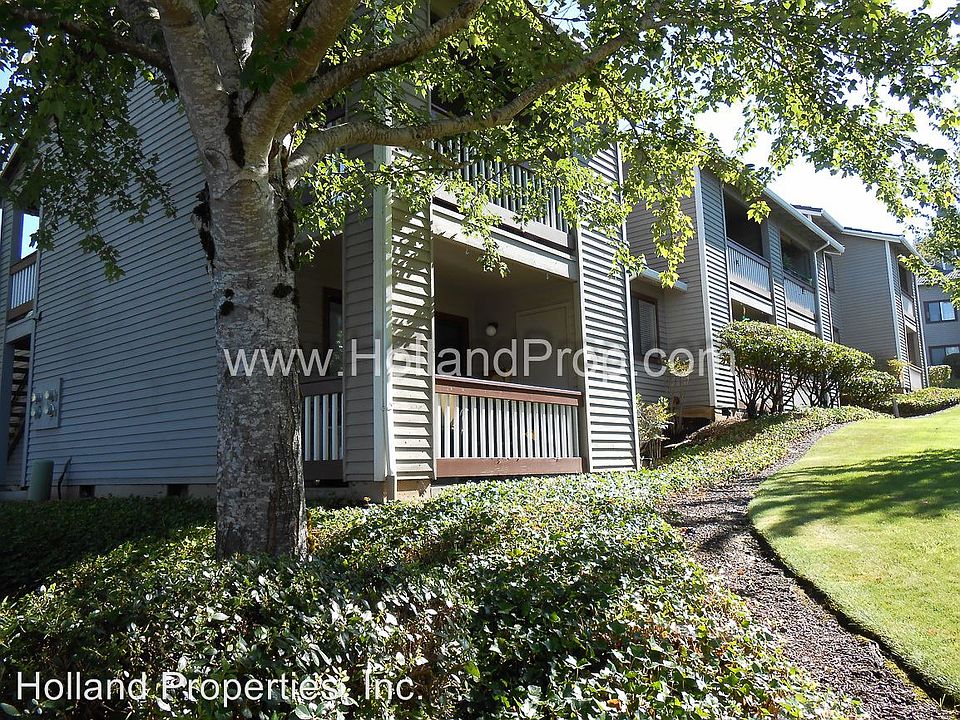 1st image of 9490 SW 146th Ter APT 4