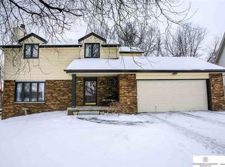 15511 Leavenworth St, Omaha, NE 68154