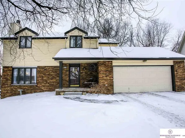 15511 Leavenworth St, Omaha, NE 68154