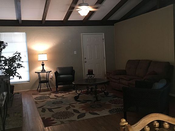 3rd image of 515 Crestwood Dr