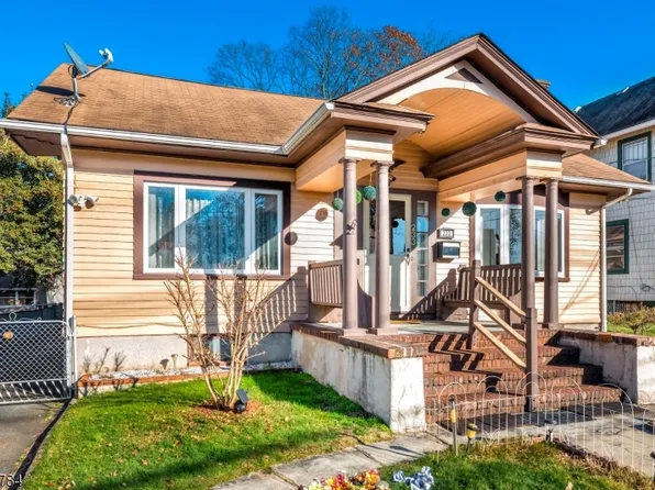 233 S Washington Ave, Dunellen Boro, NJ 08812