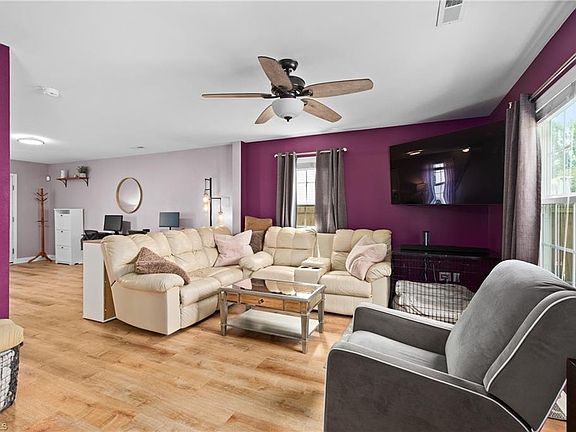 4th image of 1671 Carthage Ln