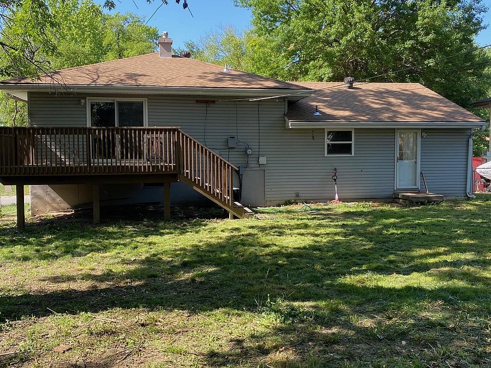 2nd image of 7719 NE 55th St