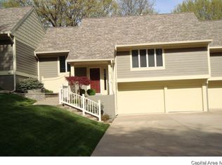 3 Ottawa Trl, Galesburg, IL 61401