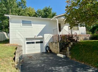 404 S 2nd Ave, Ave, MO 65721