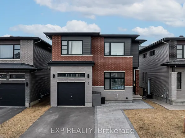 99 Dun Skipper Dr, Ottawa, ON K1X 0G1