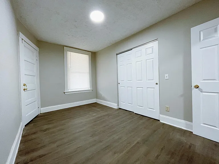 2620 Melrose Ave #1 — Photo 6