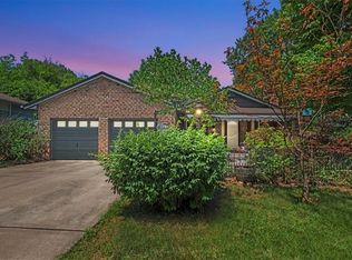 2 NW Alderson Pl, Lees Summit, MO 64063