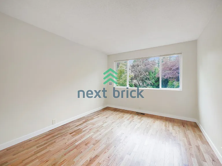 14469 NE 12th Pl — Photo 21