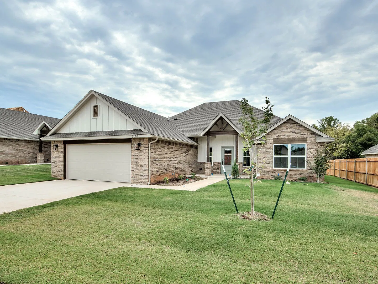 Brand New Home In Noble! — Photo 2