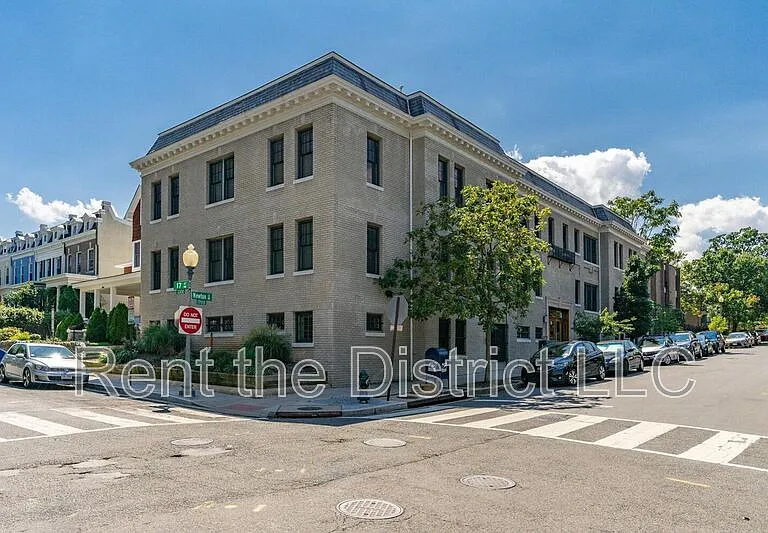 1708 Newton St NW #102 — Photo 1