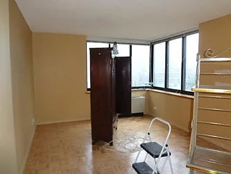 Rented by Royal Operation System