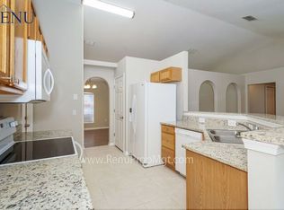 949 Cascades Park Trl, Deland, FL 32720