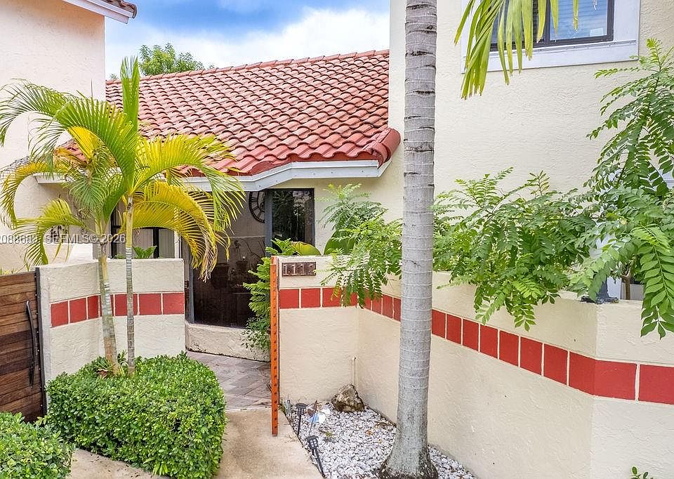 1st image of 1111 San Remo Cir