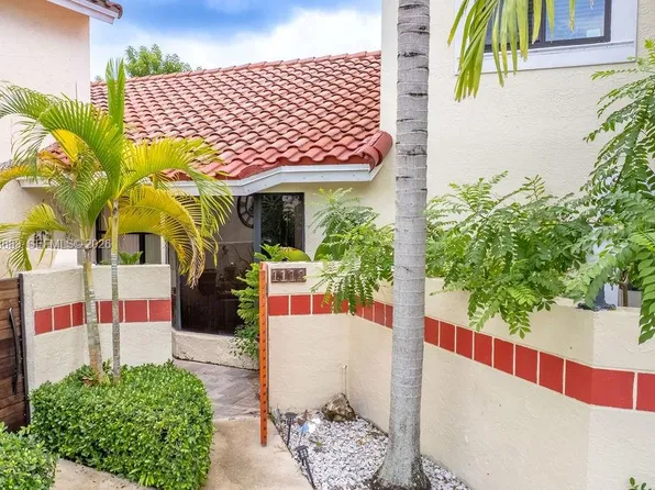 1111 San Remo Cir, Homestead, FL 33035