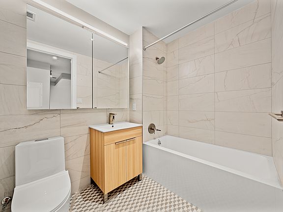 5th image of 40 Bruckner Blvd #7330
