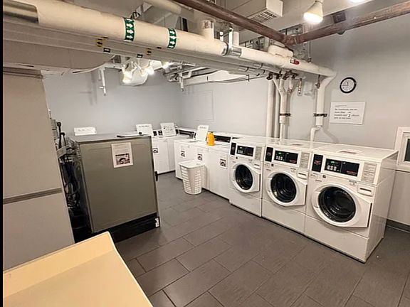 4th image of 1550 N Lake Shore Dr APT 4C