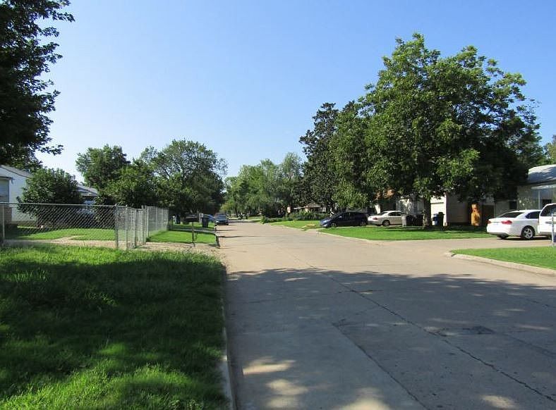 2nd image of 1345 N Irvington Ave