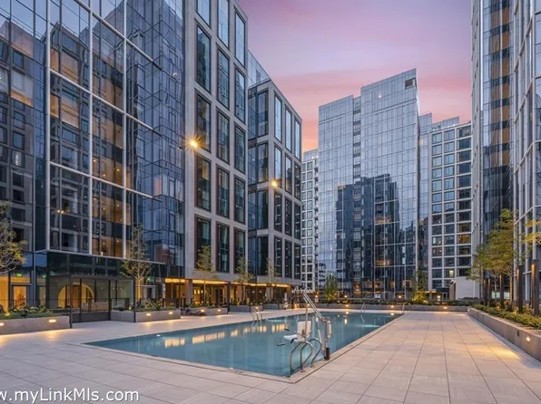 135 Seaport Blvd #608, Boston, MA 02210