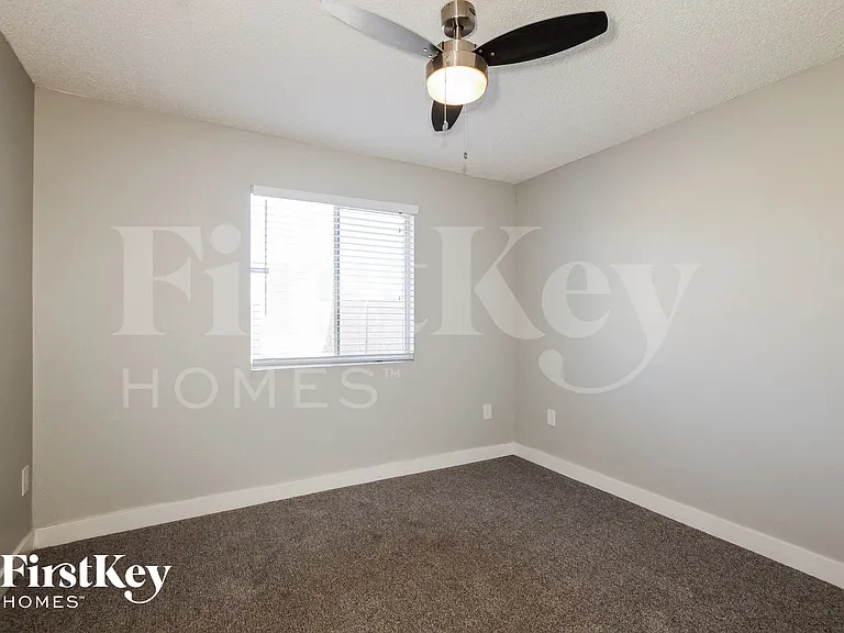 4112 W Camino Acequia — Photo 12