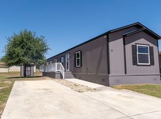 7460 Kitty Hawk Rd #327, Converse, TX 78109
