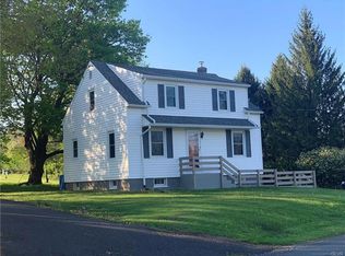 5691 Locust Valley Rd, Coopersburg, PA 18036