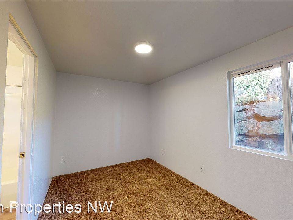 1st image of 1102 Olympia Ave NE APT 2