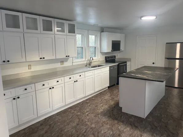27 Main St Unit 2, Ashburnham, MA 01430
