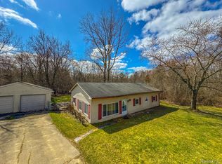 5653 Hickock St, West Bloomfield, MI 48324
