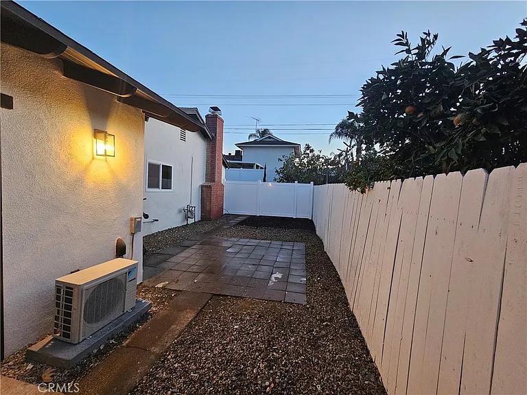 324 E Citron St #324 — Photo 7